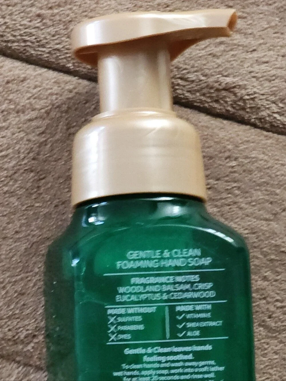 Bath & Body Works Fresh Balsam Foaming Hand Soap - Green & Copper